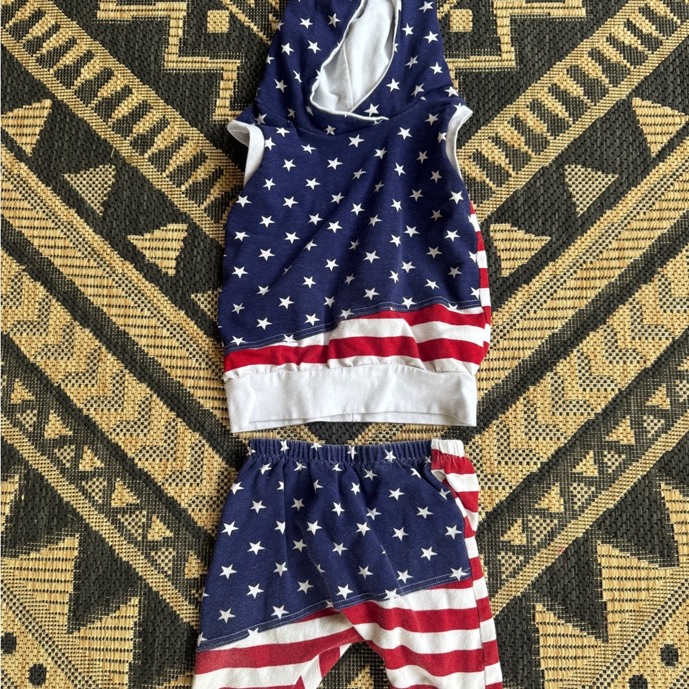 Kids Star-Spangled Sleeveless Hoodie and Shorts Set